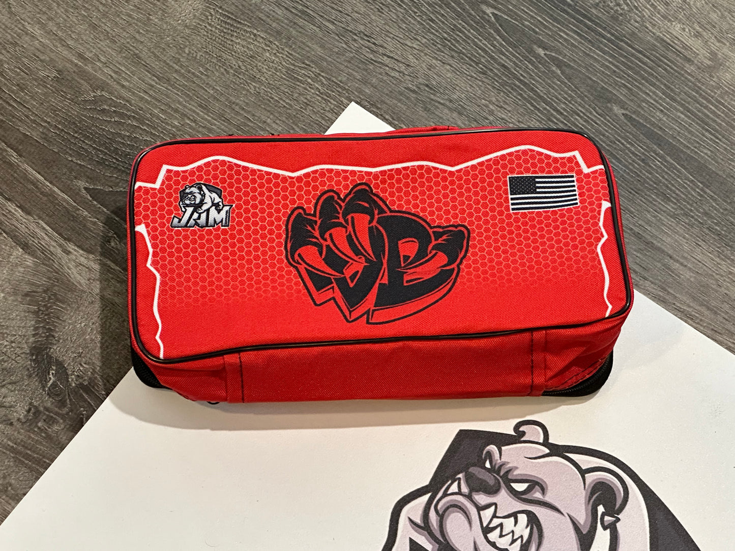 (NEW)Draggin Bags Claw Cornhole Bag Pouch - Red Base w/Red Black Claw