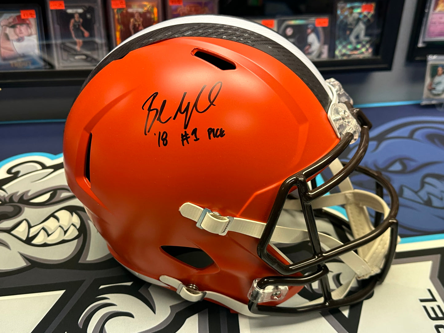 (NEW)Baker Mayfield Full Size Replica #1 Draft Pick Autographed Helmet