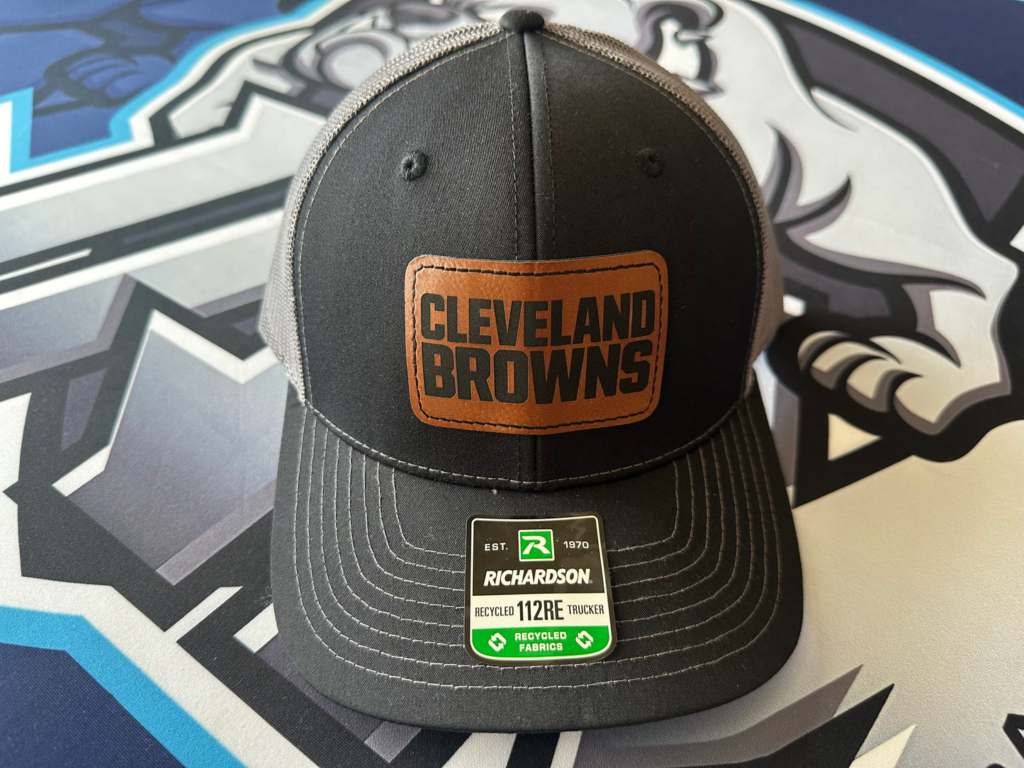 (NEW)Cleveland Browns Brown Patch Mesh Back Snapback Hat - Black/Charcoal